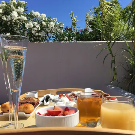 Art Hotel Santorini