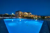Nanakis Beach Luxury Apartments - Pools