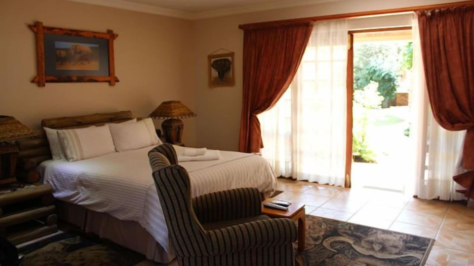Aark Guest Lodge