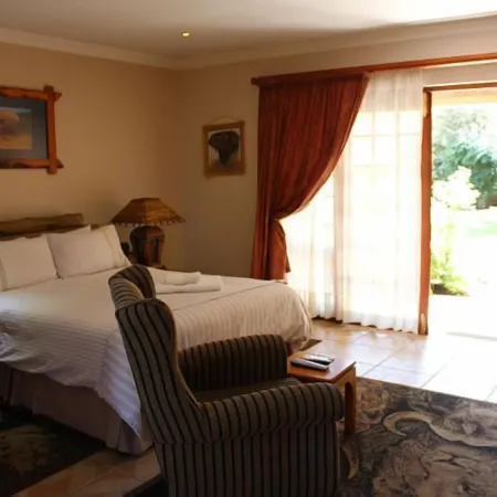 Aark Guest Lodge
