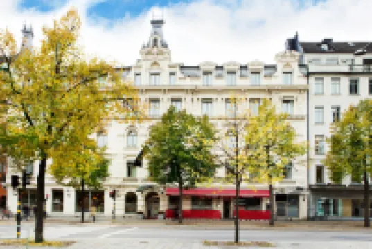 Elite Hotel Stockholm Plaza Hotel berhampiran Kungliga biblioteket