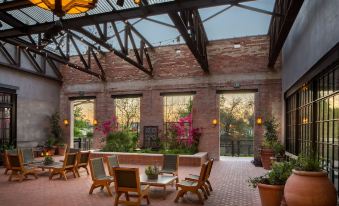 Hotel Emma at Pearl on the Riverwalk