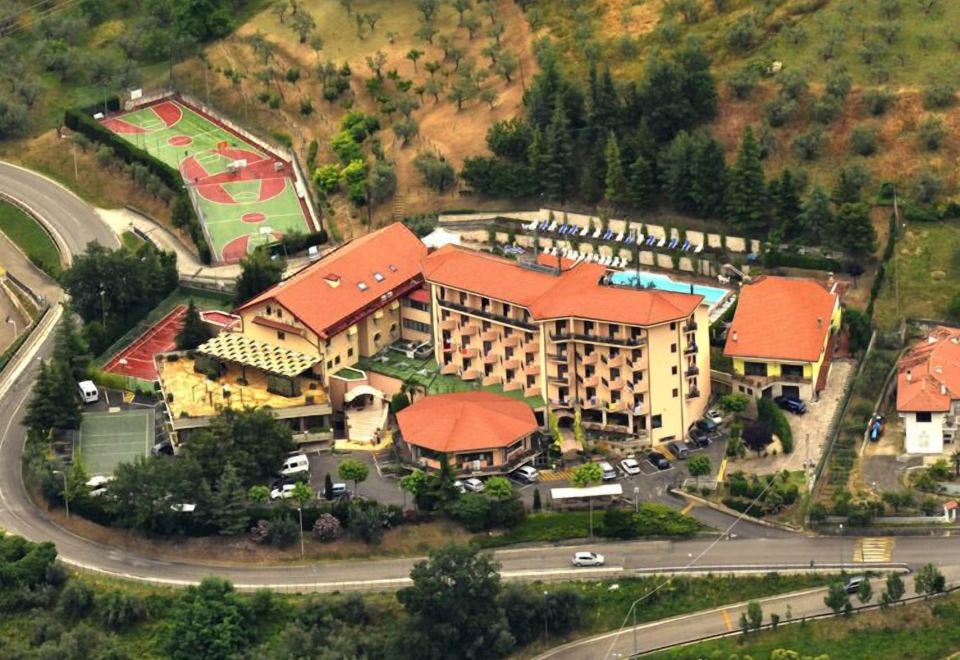 hotel overview picture