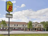 Super 8 by Wyndham Kingston Các khách sạn ở Ulster