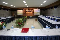 Athaya Hotel Kendari فنادق في Mandonga