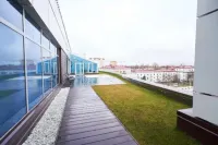 Sun City Hotel Hotel dekat Plyazh Trusovo