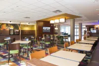 Fairfield Inn & Suites the Dalles - breakfast