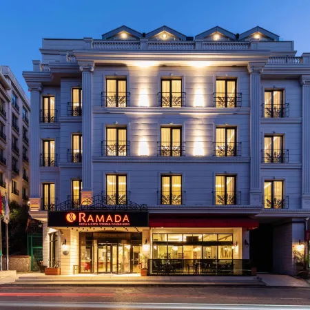 Ramada by Wyndham Istanbul Golden Horn Отели рядом с достопримечательностью «Университет Bilgi»