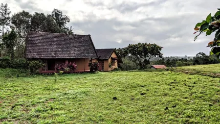 Myst Resort Отели рядом с достопримечательностью «MEIL PKG-3 CAMP»