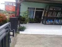 Chili Homestay Hotels in Pujon