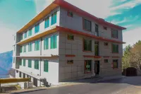 Green Valley Bhurban Apartments فنادق في Masoot