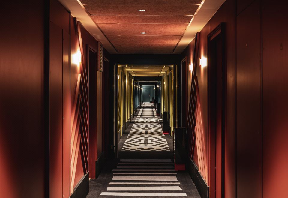 노보텔 파리 포르트 드 베르샤유의 모던한 객실 또는 루프탑 뷰