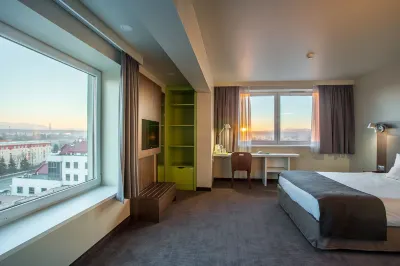 B&B Hotel Nowy Targ Centrum Hotel dekat Orawskie Ranczo Agroturystyka i Zagroda Edukacyjna
