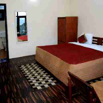 The Lake Retreat Rooms