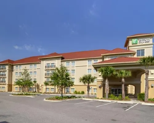 Holiday Inn Express TAMPA N I-75 - UNIVERSITY AREA by IHG Hotels in Tampa