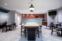 Holiday Inn GULFPORT-AIRPORT by IHG - breakfast