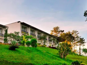 The Balcone Suites & Resort