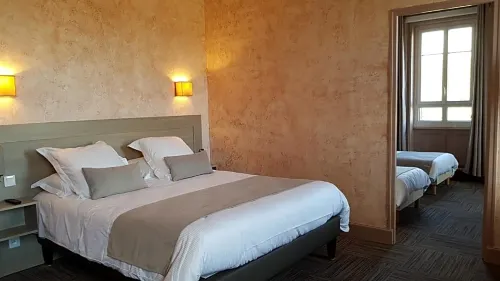 Hostellerie d'Héloïse Logis Hotels in Cluny