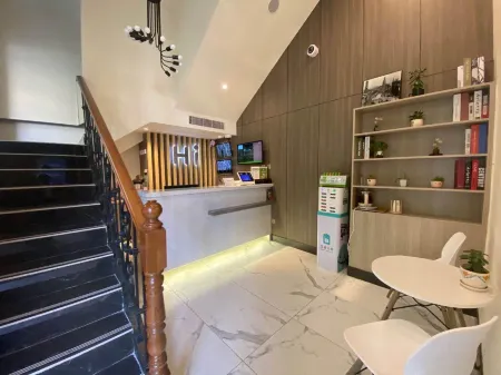 Hi Inn Hotel (Shanghai Yongjia Road) Отели рядом с достопримечательностью «Shanghai Arts and Crafts Museum»