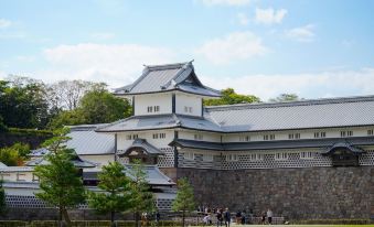 Kanazawa Higashiyama Chaco