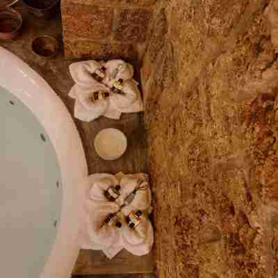 Honey Suite Rooms
