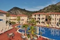 The Blue Lagoon Deluxe Hotel - Bãi đậu xe