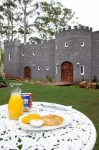 The Castle on Tamborine Hotels near Cuckoo Clock Nest