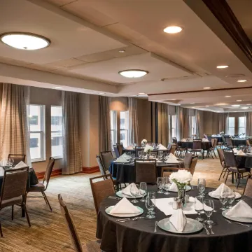 Courtyard Norfolk Downtown