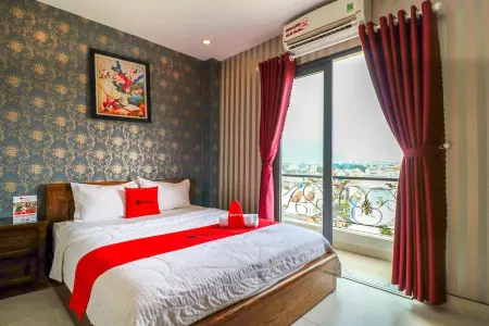 The Sun Hotel