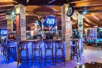 Yiannis Manos Hotel Resort - bar