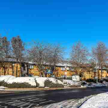 Days Inn by Wyndham London Stansted Airport Hotel Exterior