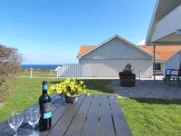 "Hunter" - 400m from the Sea