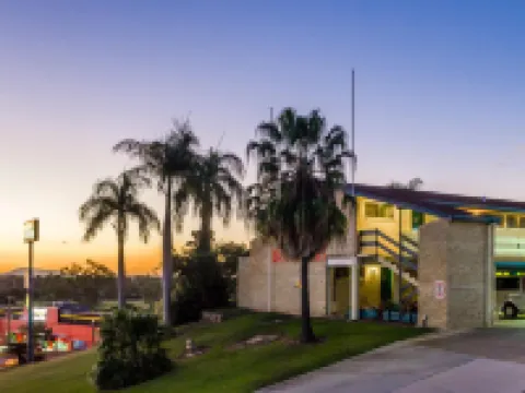 Gladstone Palms Motor Inn Hotels in Gladstone
