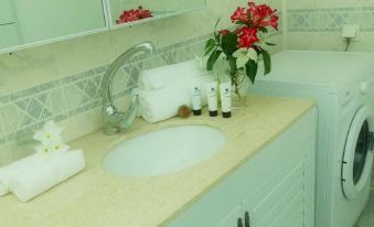 Lagoon Dream - Housity