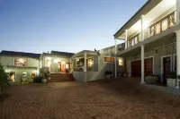 Sea Whisper Guest House & Self Catering Hotels in Jeffreys Bay