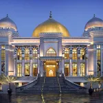 The Trans Luxury Hotel Bandung Hotel dekat Agen BRI-Link Margaluyu (Toko Bella)