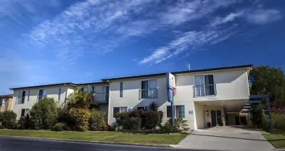 Mandarin Motel Hotels in Macksville