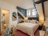 Crossways Hotels in Pickering