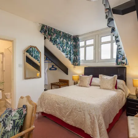 Crossways Hotels in Pickering