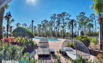 2Br Condo with Shared Pool & Hot Tub, Near Disney!