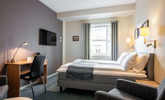 Sure Hotel by Best Western Hotel Ole Tobias - Housity