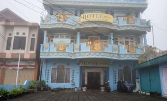 Trivadoh Syariah Hotel