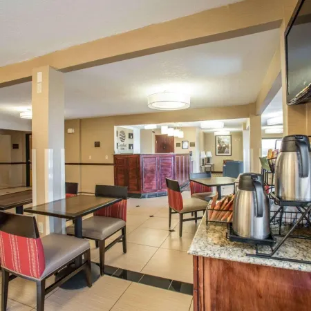 Quality Inn & Suites Boonville - Columbia Hotels in Cooper County