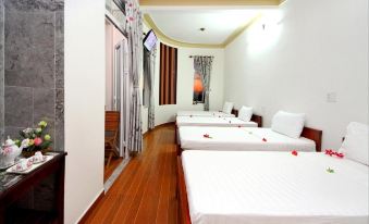 Center Homestay