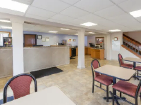 Super 8 by Wyndham Michigan City Hotels in Coolspring Township