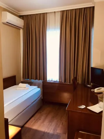 Hotel Bristol