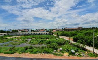 Samutsakorn Apartment - Housity