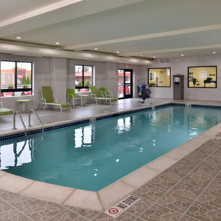 Holiday Inn Express & Suites DEARBORN SW - DETROIT AREA by IHG