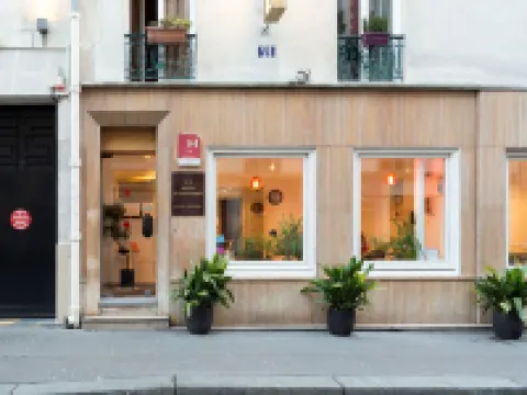 ルイーザ ホテル エトワール凱旋門周辺のホテル