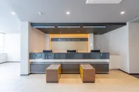 Hotel No.1 Niihama فنادق في نيهاما